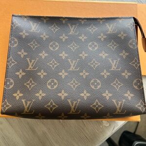 Louis Vuitton Toiletry Pouch 26
